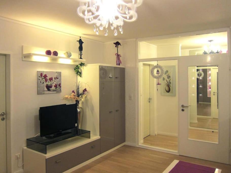 Modernes 1 Zimmer Luxusappartement Kleiner Roland Mit Parkplatz Und Balkon In Bremen Naehe Zentrum المظهر الخارجي الصورة